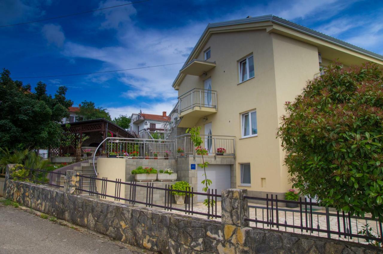 Villa Diogenes Malinska Exterior photo